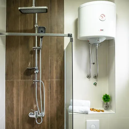 - Bitka Za Ranjenike Na Neretvi アパート *