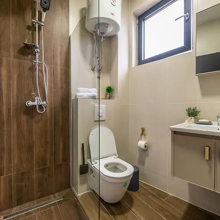 - Bitka Za Ranjenike Na Neretvi アパート *