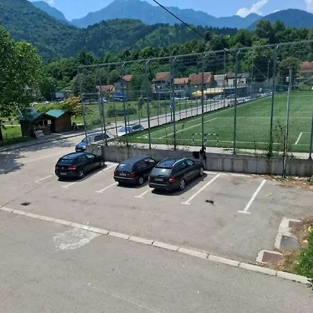 - Bitka Za Ranjenike Na Neretvi Jablanica